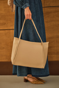 Deri Görünümlü Çanta Krem