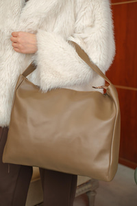 Deri Görünümlü Çanta Vizon