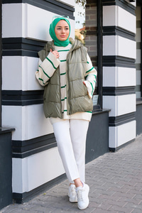 Deri Görünümlü Kapüşonlu Şişme Yelek Mint Yeşil