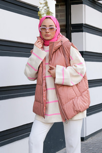 Deri Görünümlü Kapüşonlu Şişme Yelek Pudra