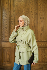 Deri Görünümlü Kısa Trenç Açık Yeşil