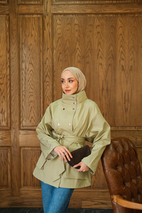 Deri Görünümlü Kısa Trenç Açık Yeşil