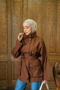 Deri Görünümlü Kısa Trenç Taba