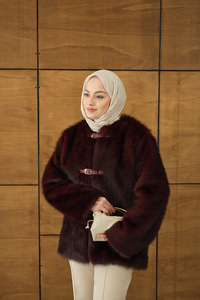 Deri Kemer Tüylü Uzun Kaban Bordo