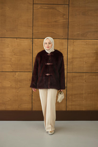 Deri Kemer Tüylü Uzun Kaban Bordo