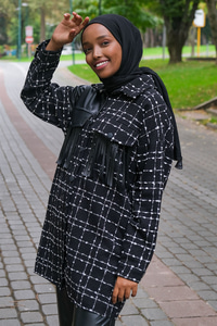 Uygun Fiyatlı DERI PUSKULLU SANEL GOMLEK SIYAH-BEYAZ | Loccomoda.com 