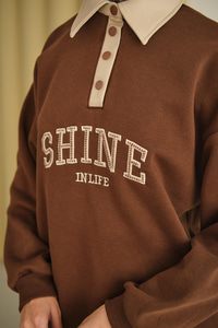 Deri Yaka Nakışlı Sweat Kahverengi