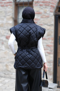 Desenli Kapitone Şişme Yelek Siyah