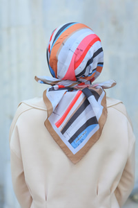 Desenli Soft Eşarp Kahverengi