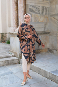 Desenli Yarasa Kol Tunik Kahverengi