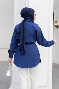 Dik Pile Detay Kuşaklı Gömlek Lacivert