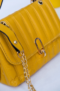 Uygun Fiyatlı DIK TOKALI OMUZ CANTA HARDAL | Loccomoda.com 