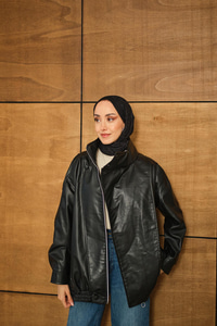 Dik Yaka Deri Ceket Siyah
