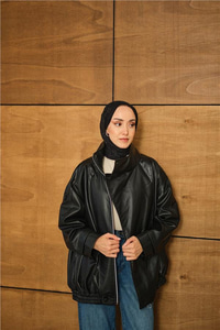 Dik Yaka Deri Ceket Siyah