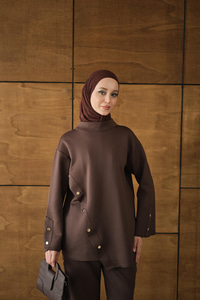 Dik Yaka Takım Kahverengi