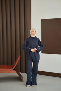 Dik Yaka Takım Lacivert