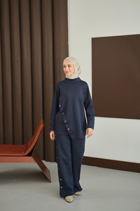 Dik Yaka Takım Lacivert