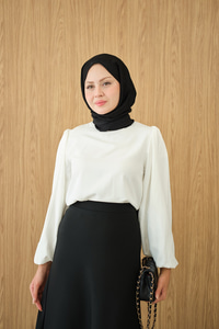 Dik Yakalı Ve Balon kol Bluz Beyaz