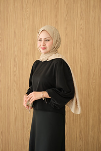 Dik Yakalı Ve Balon kol Bluz Siyah