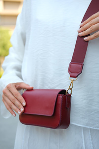 Dikdörtgen Minimal Omuz Çantası Bordo