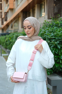 Dikdörtgen Minimal Omuz Çantası Pembe