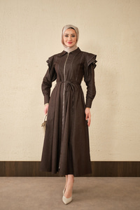 Dikiş Detay Omuz Büzgülü Kot Elbise Kahverengi