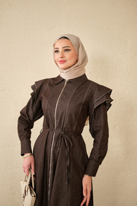 Dikiş Detay Omuz Büzgülü Kot Elbise Kahverengi