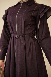 Dikiş Detay Omuz Büzgülü Kot Elbise Mürdüm