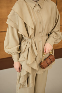 Dikiş Detay Volanlı Bel Bağlamalı Takım Krem