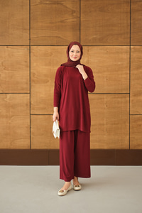 Dikiş Detay Yırtmaçlı Takım Bordo