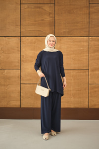 Dikiş Detay Yırtmaçlı Takım Lacivert