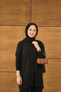 Dikiş Detay Yırtmaçlı Takım Siyah