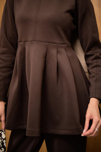 Dikiş Detaylı Pileli Takım Kahverengi