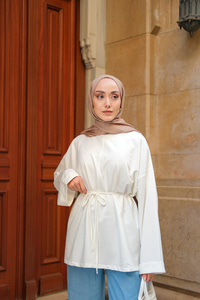 Dikiş Detaylı Yırtmaçlı Tunik Ekru