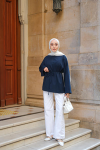 Dikiş Detaylı Yırtmaçlı Tunik Lacivert