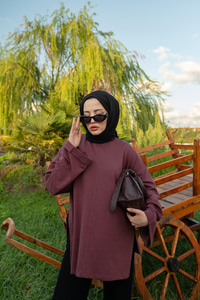 Dikiş Detaylı Yırtmaçlı Tunik Vişne Çürüğü