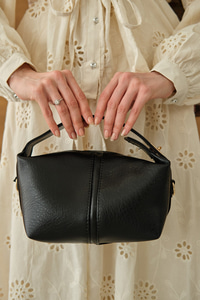 Dikiş Ve Gold Detay Çanta Siyah