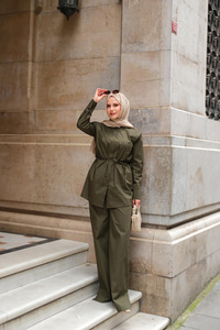 Dış Vatka Detaylı Şık Takım Haki Yeşil