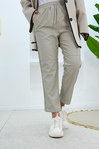 Dizi Dikişli Deri Pantolon Taş