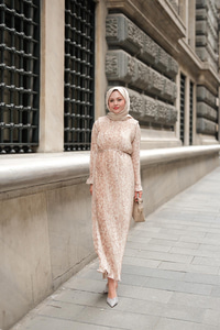 Dökümlü Viskon Elbise Krem