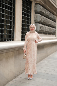 Dökümlü Viskon Elbise Krem