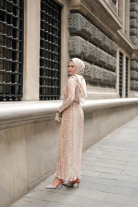 Dökümlü Viskon Elbise Krem