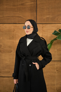 Düğme Detay Bel Bağlamalı Kaban Siyah