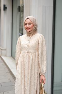 Düğme Detay Bisiklet Yaka Elbise Krem