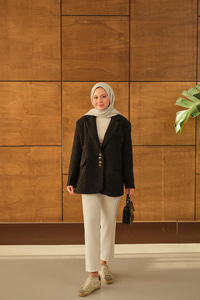 Düğme Detay Kırçıllı Ceket Siyah