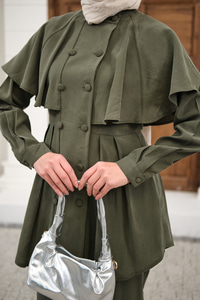 Düğme Detay Pelerinli Pantolonlu Takım Yeşil