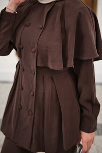 Düğme Detay Pelerinli Pantolonlu Takım Kahverengi