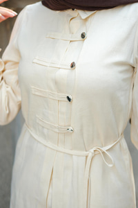 Düğme Detay Takım Bej