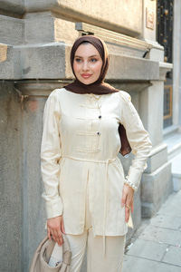 Düğme Detay Takım Bej