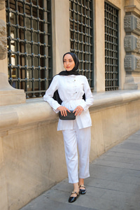 Düğme Detay Takım Beyaz